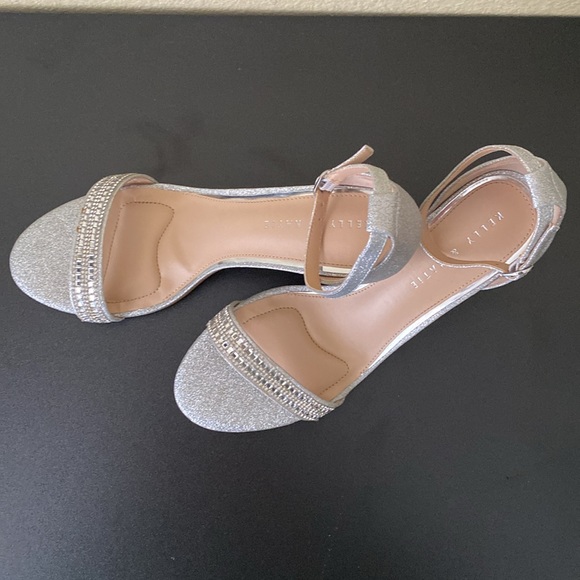 Kellie and Katie silver glittery sandals ankle strap rhinestone size 10 - Picture 2 of 8
